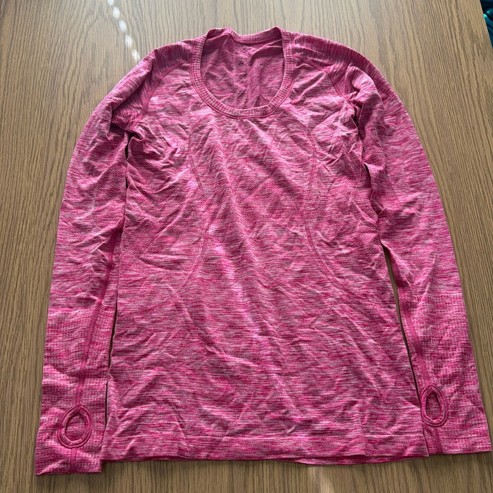 Lululemon vintage swiftly long sleeve shirt. Size 8.